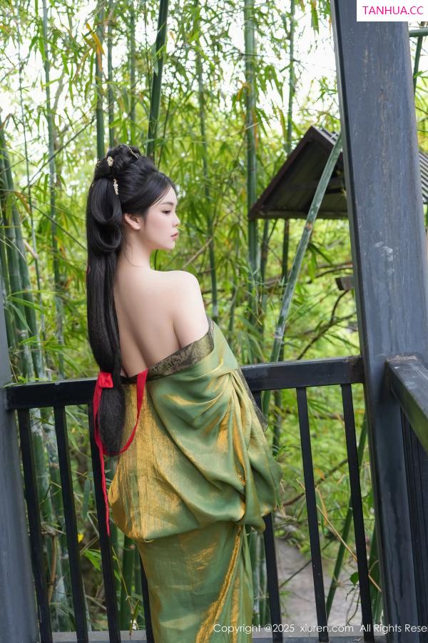   [XiuRen]高清写真图 2025.04.09 No.10126 雪糕CiCi 性感古风第53张图片